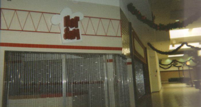 Hampton Towne Centre (Hampton Square Mall) - From Bob P (newer photo)